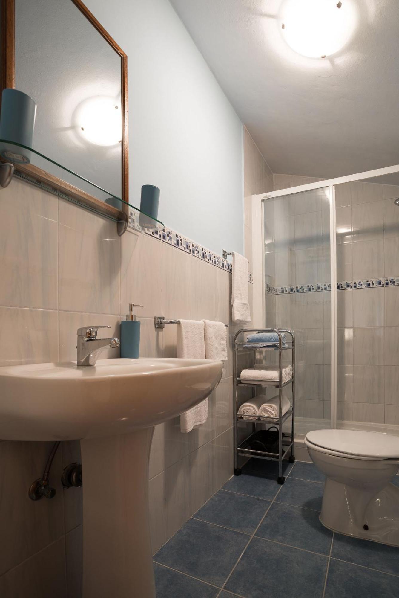 Casa Ivanovac With Pool And Large Front Yard Raša エクステリア 写真